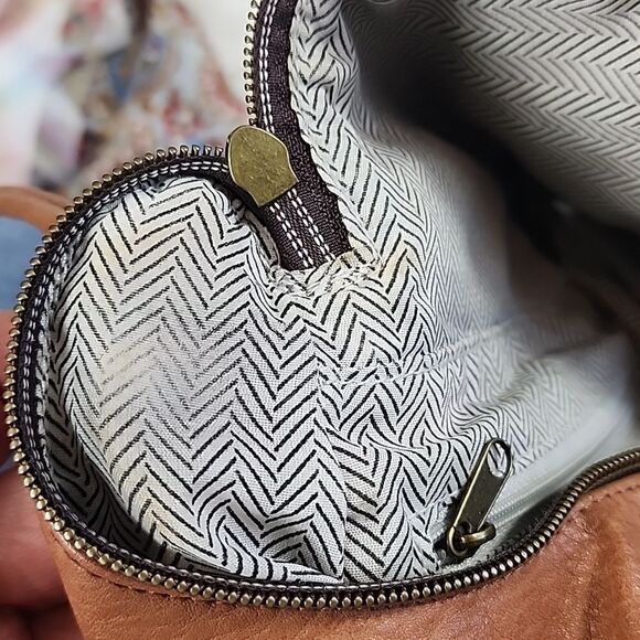 Crossbody Bag with Double zippered 'u' flap - Picture 13 of 13